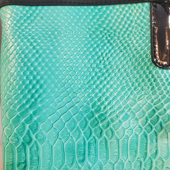 Y2K Aqua Python Clutch Chain Crossbody Bag - Picture 3 of 8